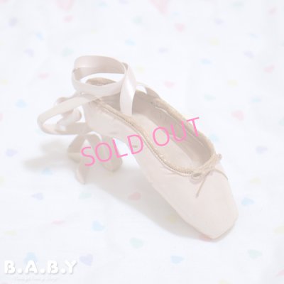 画像1: Toe Shoes Metal Figurine