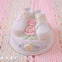 Rose & Baby Shoes Ceramic Light