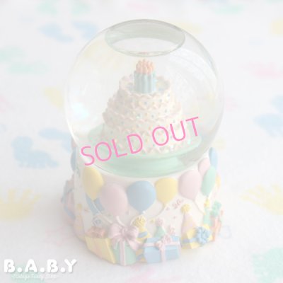 画像1: Birthday Cake Snow Globe