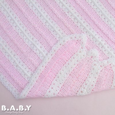 画像2: Pink & White Crochet Blanket