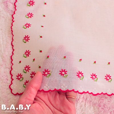 画像2: Christmas Cotton Hanky / Scallop Needlework Poinsettia
